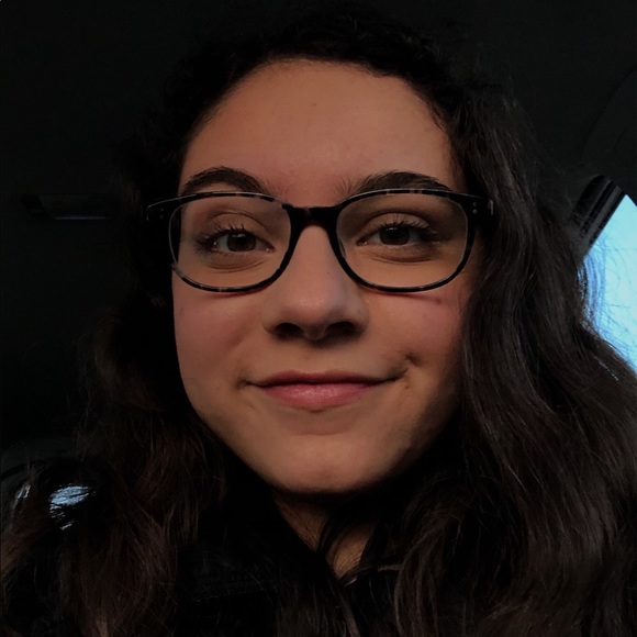 Meet your Posher, Eileen - Picture 1 of 1